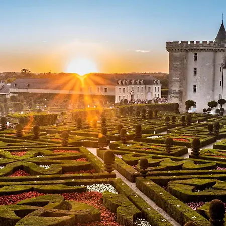 Le Bretonneau Ledru Rollin Apartment Tours