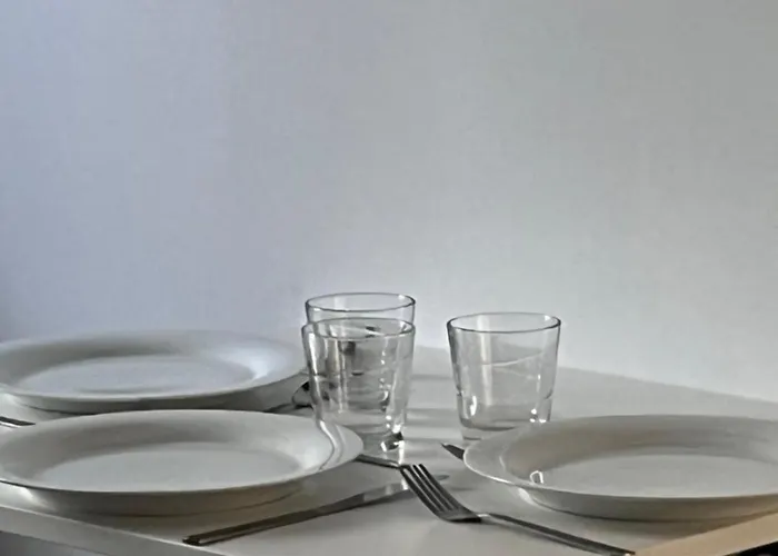 Le Bretonneau Ledru Rollin Apartment